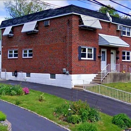 ABnB Superhost - Siri's Favorite Place Havertown Exterior foto